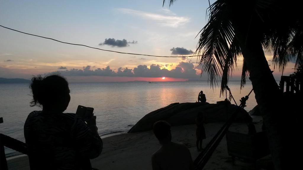 Hotel Rung Phangan Baan Tai Esterno foto
